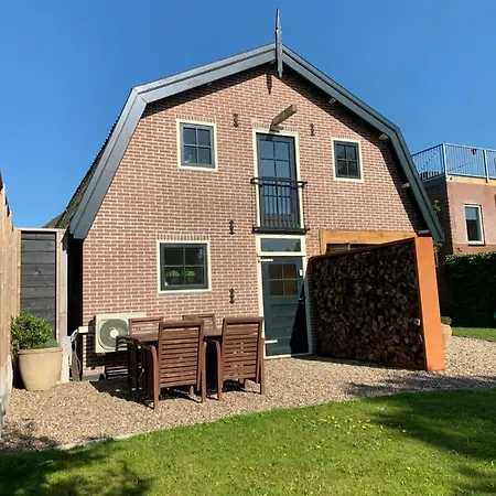 Veilingzicht Vakantiewoning, Moderne Oude Koolschuur Uit 1870! * Broek op Langedijk