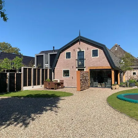 Veilingzicht Vakantiewoning, Moderne Oude Koolschuur Uit 1870! * Broek op Langedijk